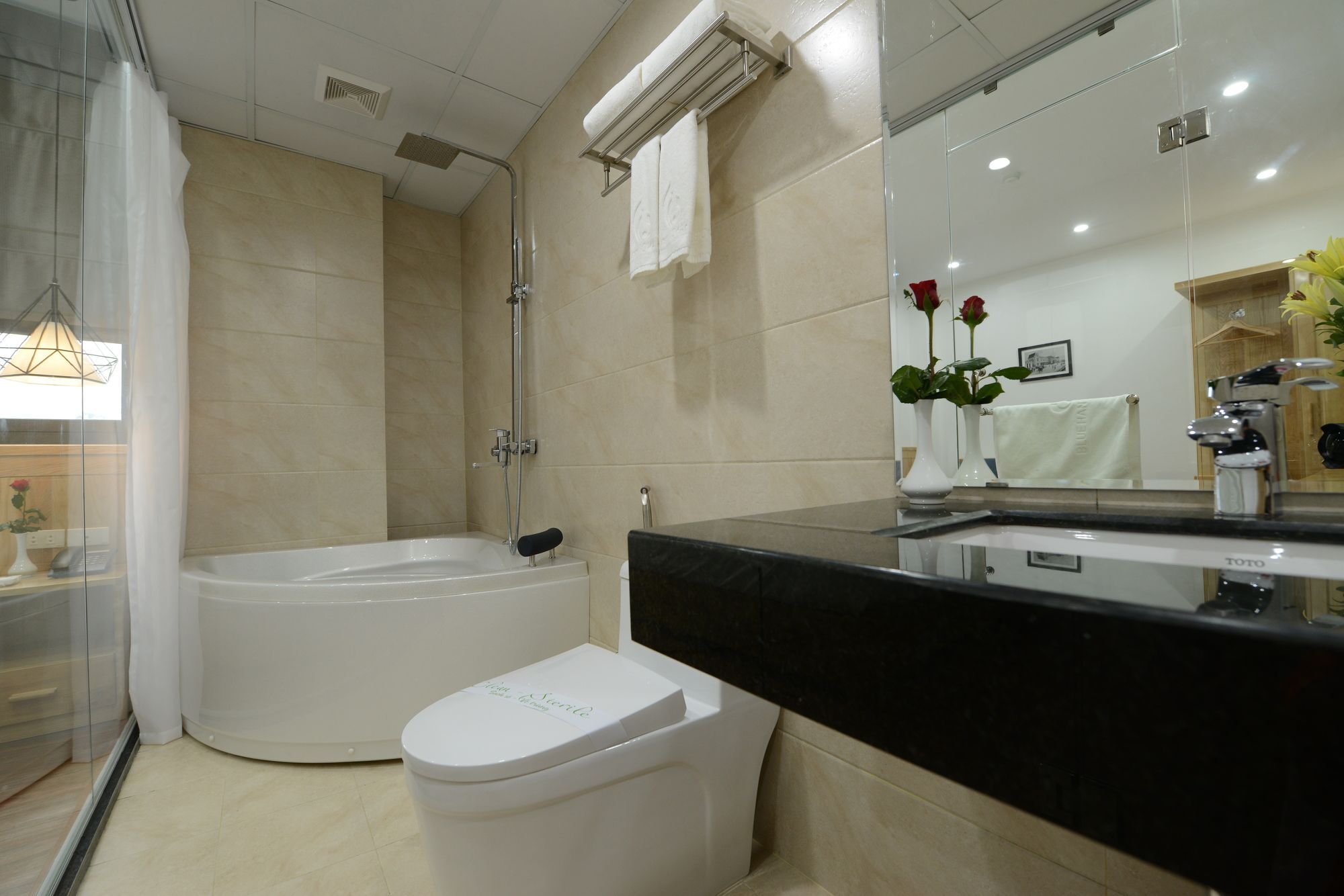 Blue Hanoi Inn City Hotel Екстериор снимка